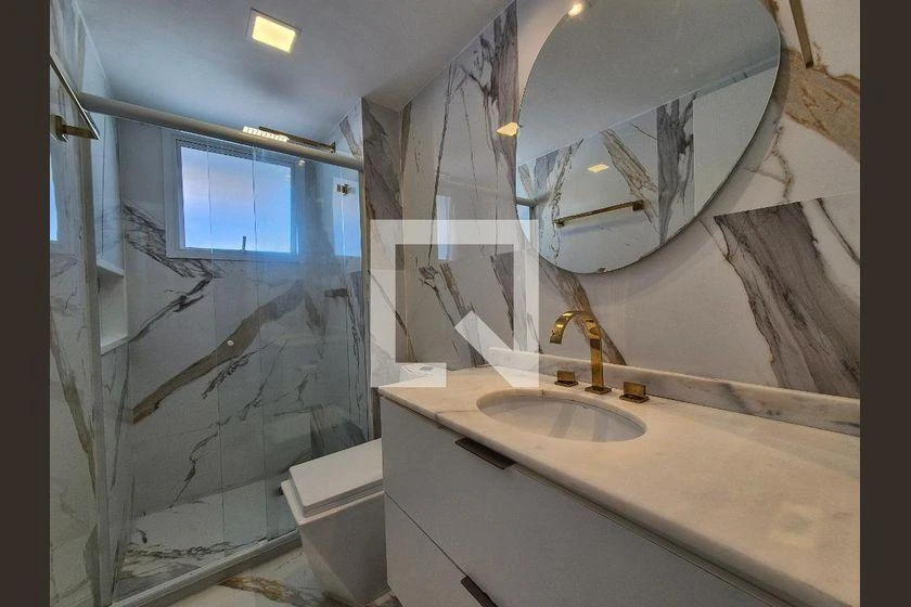 Furnished apartment with 5 bedrooms, balcony and 196 m² — photo 37