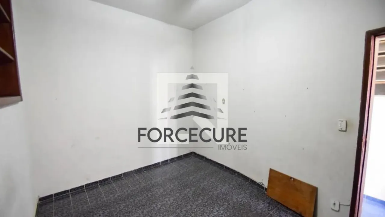 Apartamento mobiliado com 4 quartos e 2 banheiros — photo 16