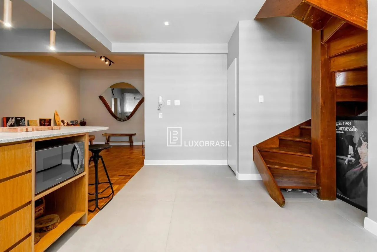 Furnished apartment with 2 bedrooms and 2 bathrooms and a terrace — photo 4