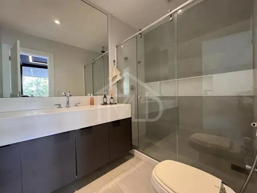Джакузі та 4 спальні: будинок 800 м² — photo 12