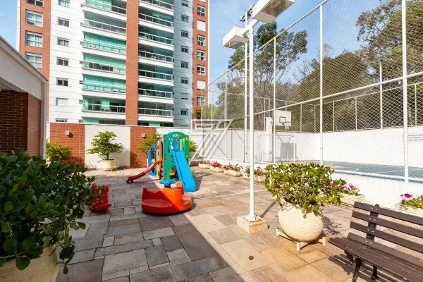 Furnished 3-bedroom apartment on the 13th floor — photo 27