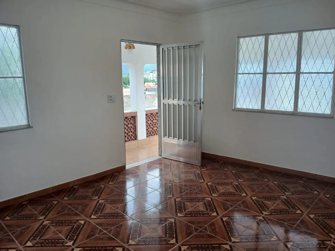 House, 125 m², with a grill on the balcony