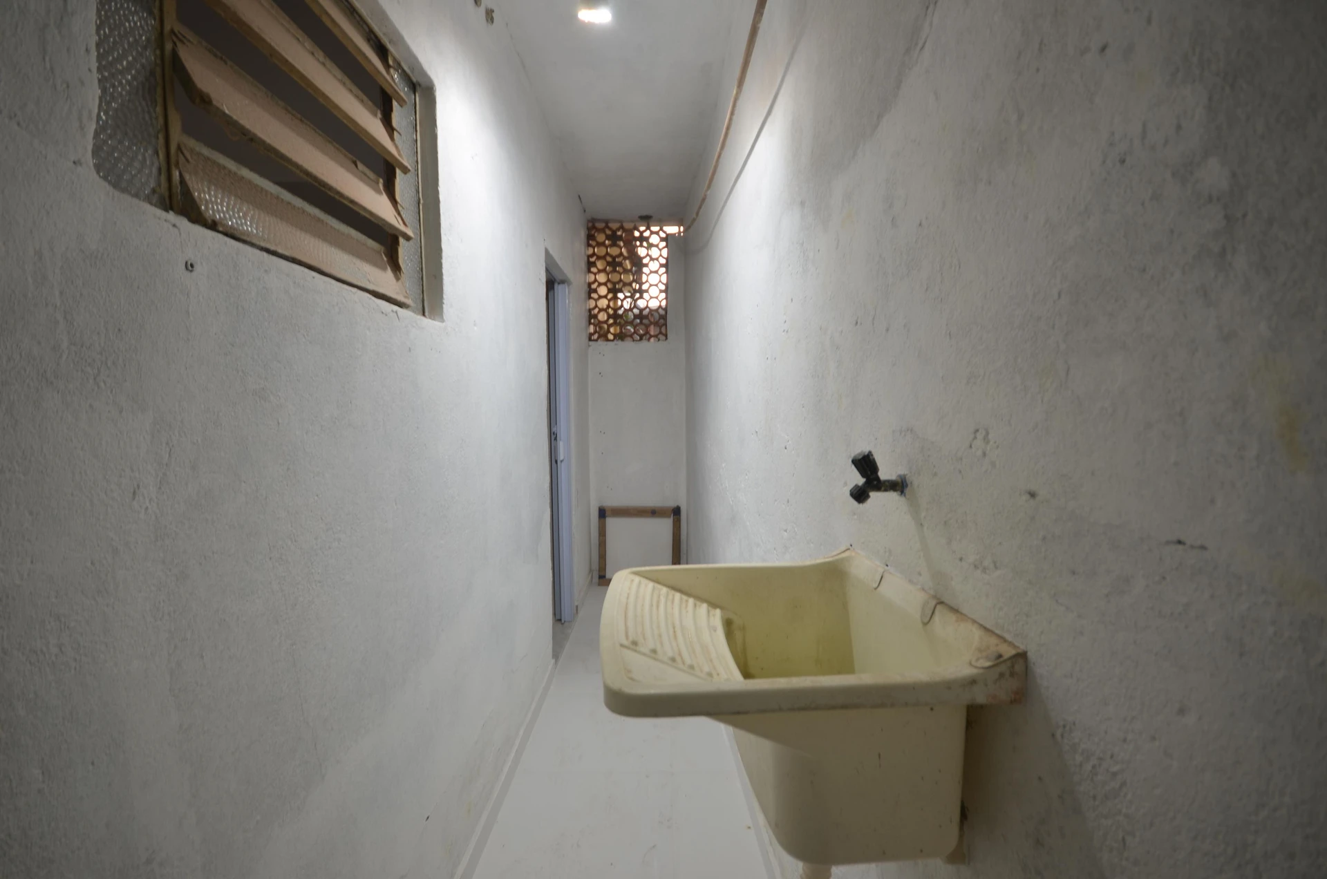 2-bedroom house with a washing machine — photo 15
