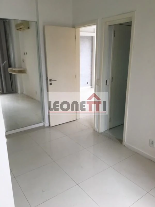 2-bedroom apartment with suite and 1 parking space — photo 2