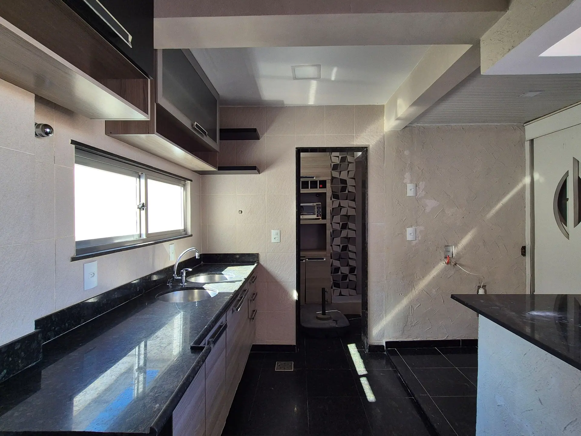 Rental apartment with 2 bedrooms and a balcony — photo 8