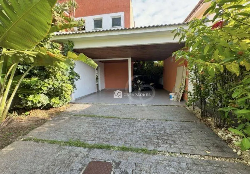 House with 5 bedrooms, separate kitchen, 750 m² — photo 6