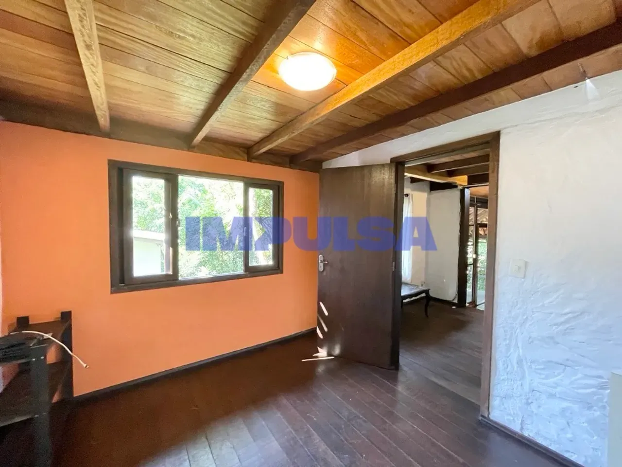 3-bedroom house with a fireplace in Florianópolis — photo 8