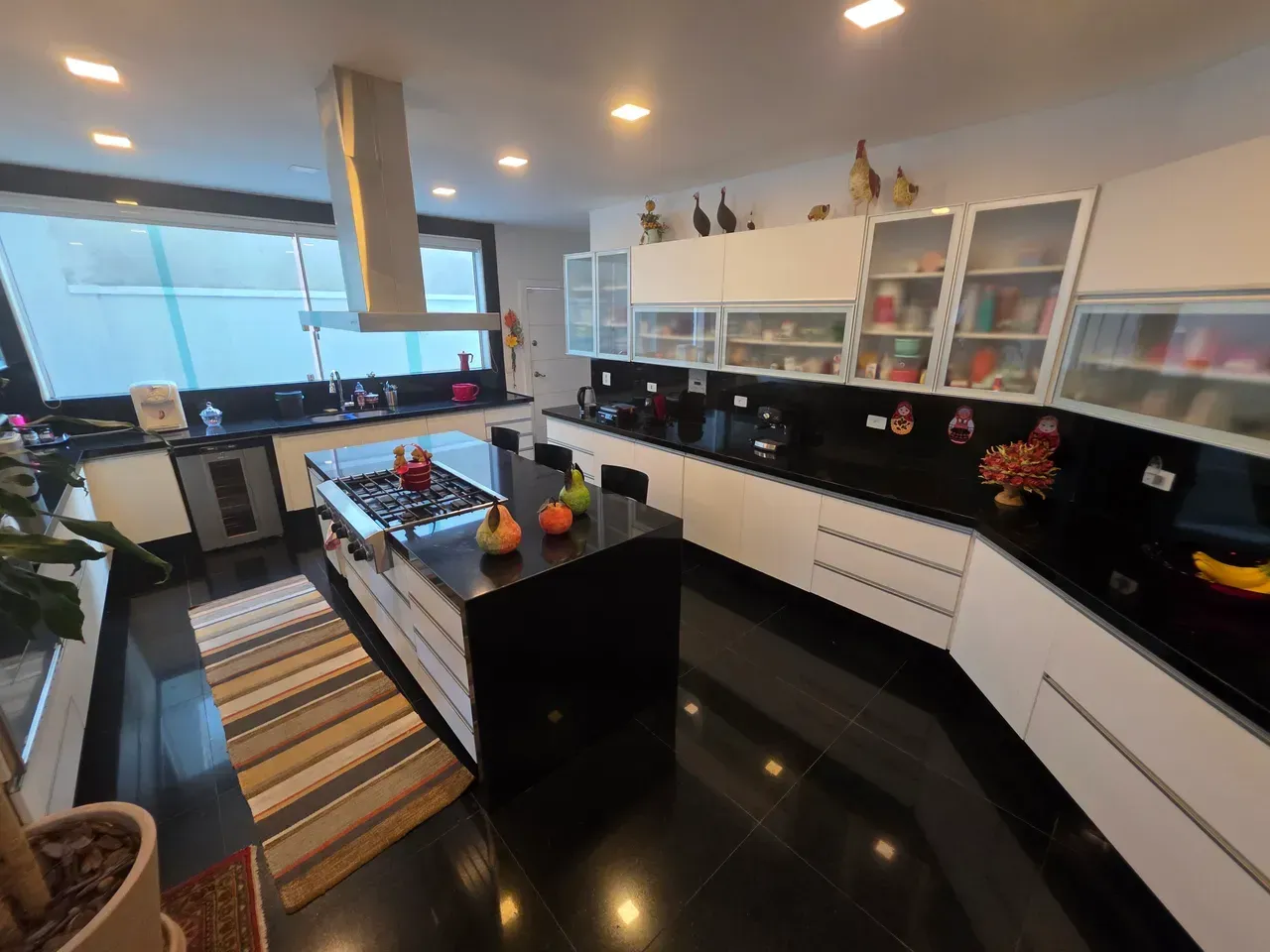 Casa mobiliada com cozinha americana e 6 suítes — photo 22