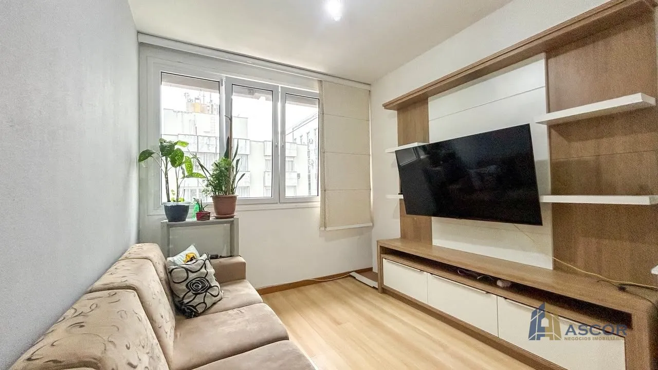 2-bedroom apartment with a home office in Florianópolis