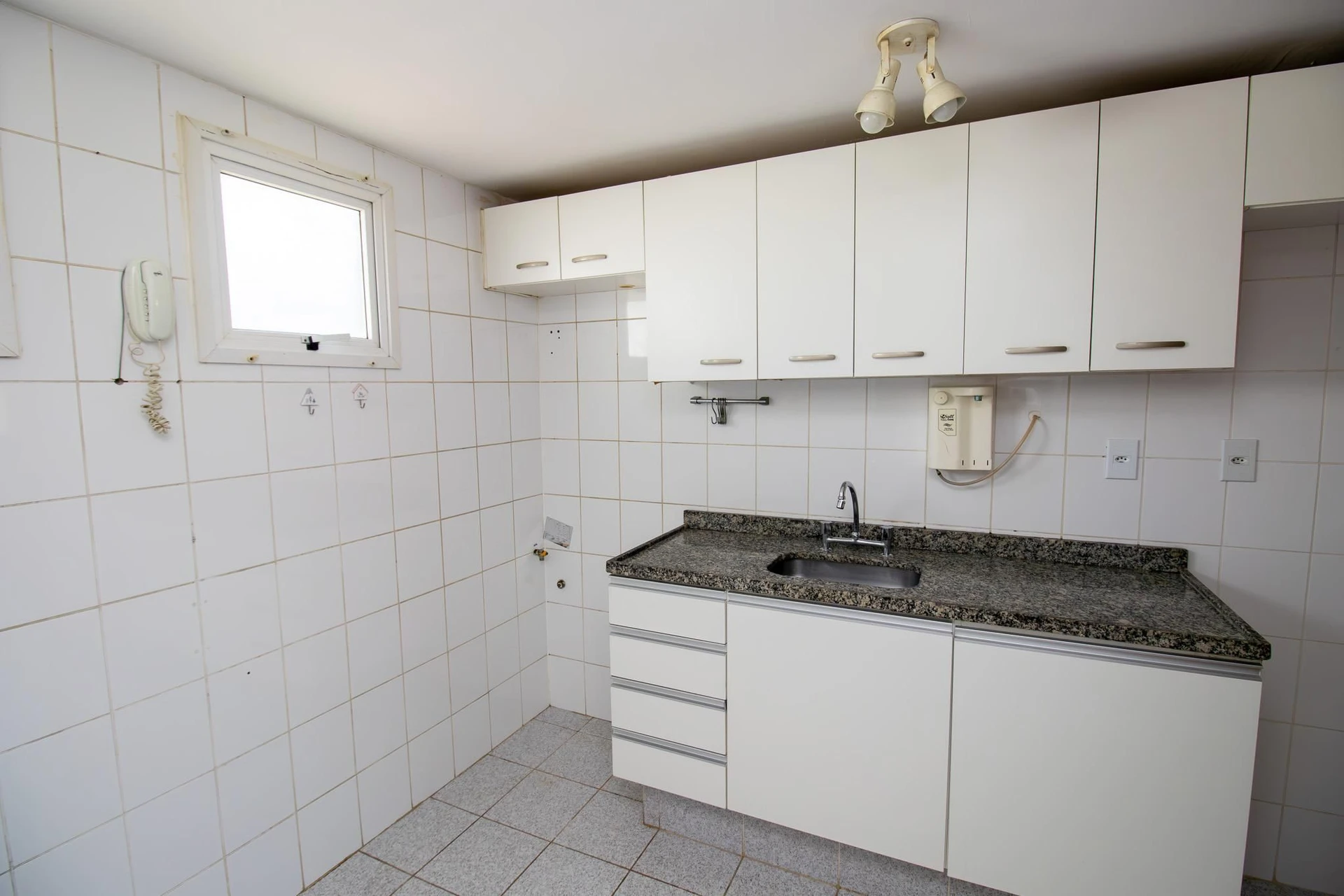 Furnished house with 2 bedrooms and 1 en-suite — photo 3