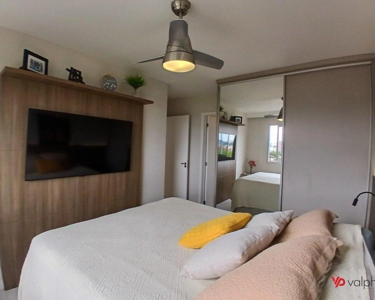 2-bedroom apartment with a washing machine — photo 44