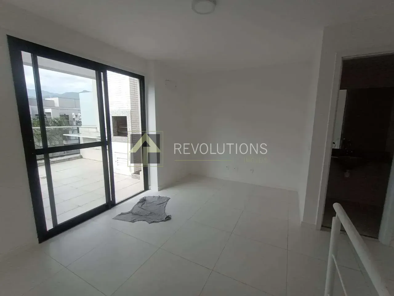 Apartamento sem mobília com 4 quartos e 5 banheiros — photo 14