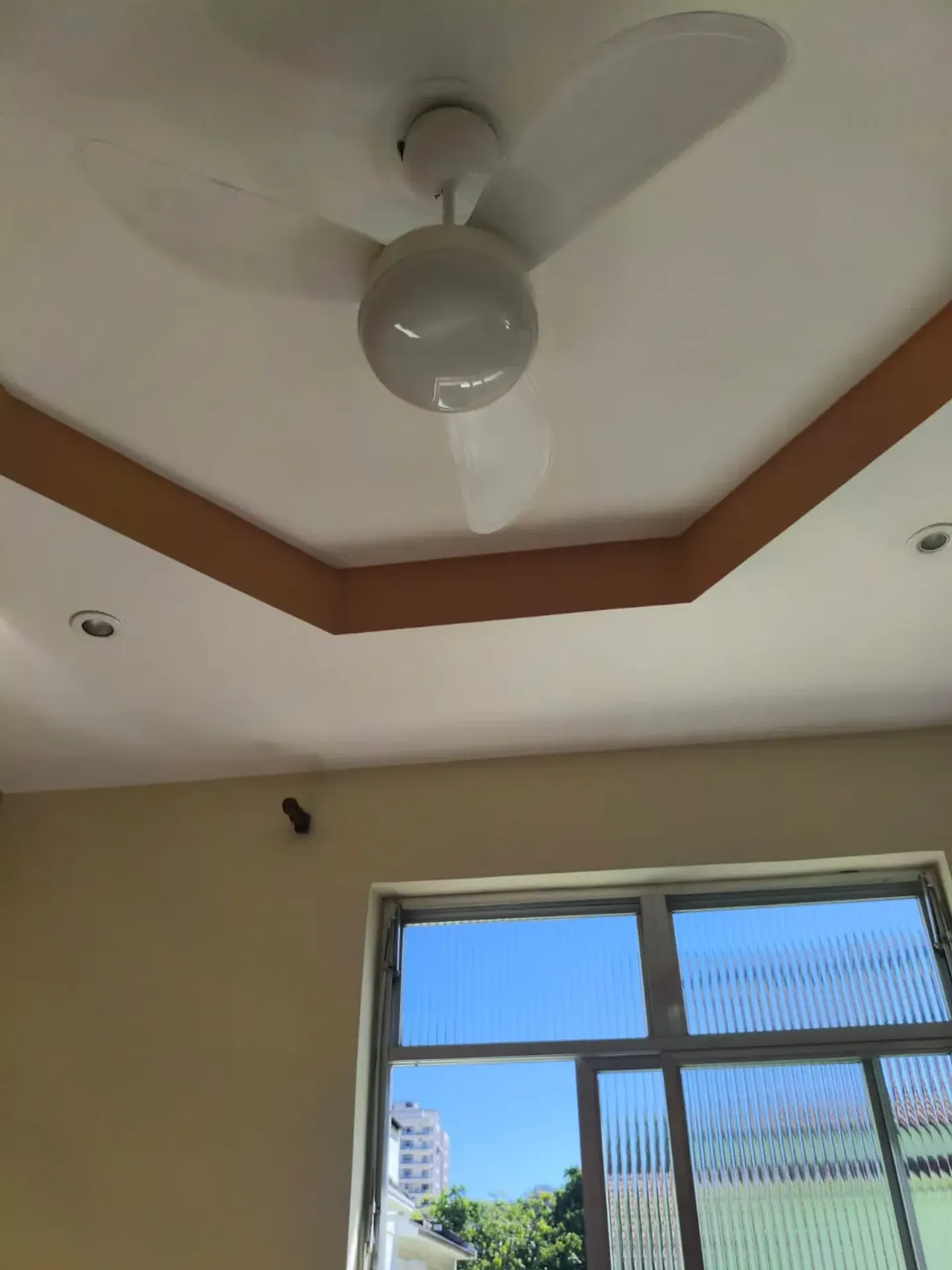 64 m² apartment with 2 bedrooms and 2 bathrooms — photo 28