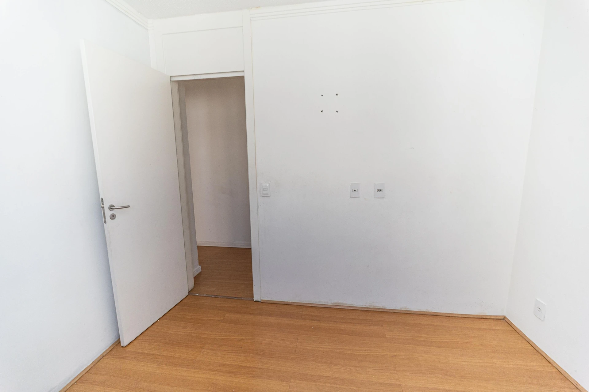 Apartment, 45 m², with wood or laminate floors — photo 20