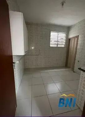 Rental apartment with 2 bedrooms and hardwood floors — photo 3