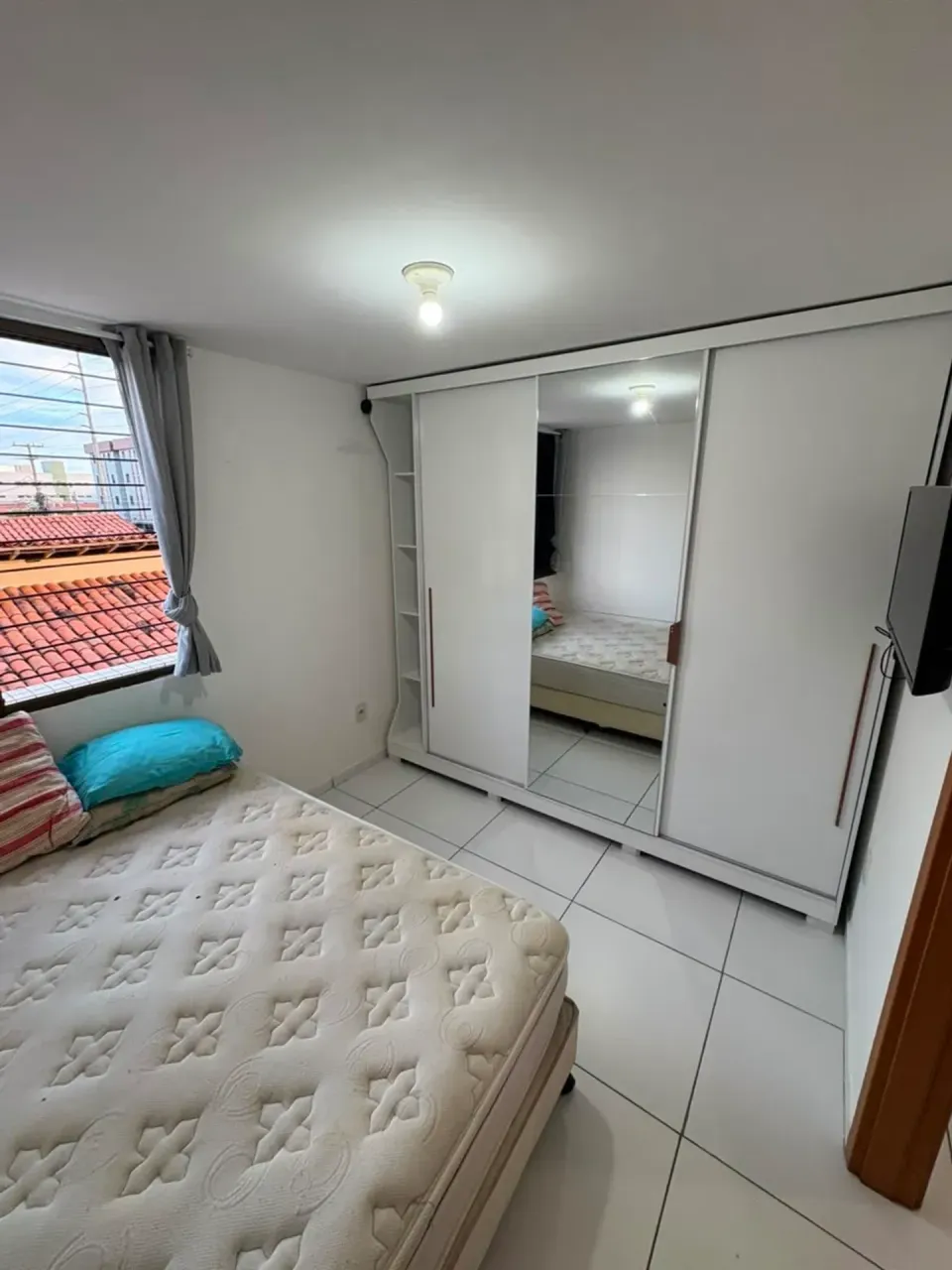 Пральна машина та 2 спальні: квартира 55 м² — photo 4