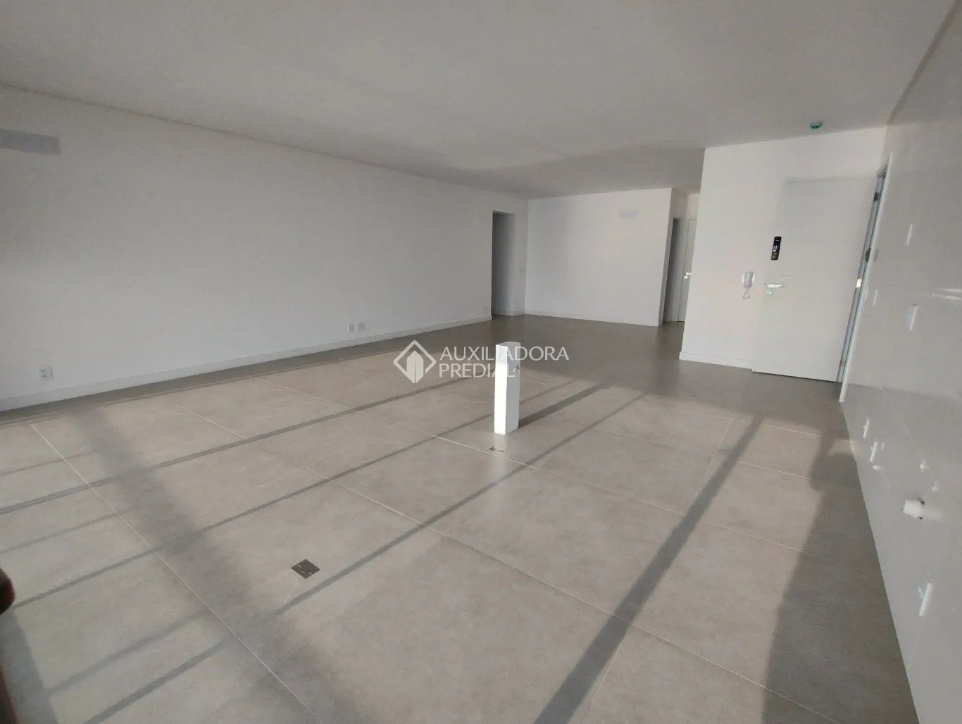 Apartamento de 3 suítes com 304 m² e 3 vagas — photo 6