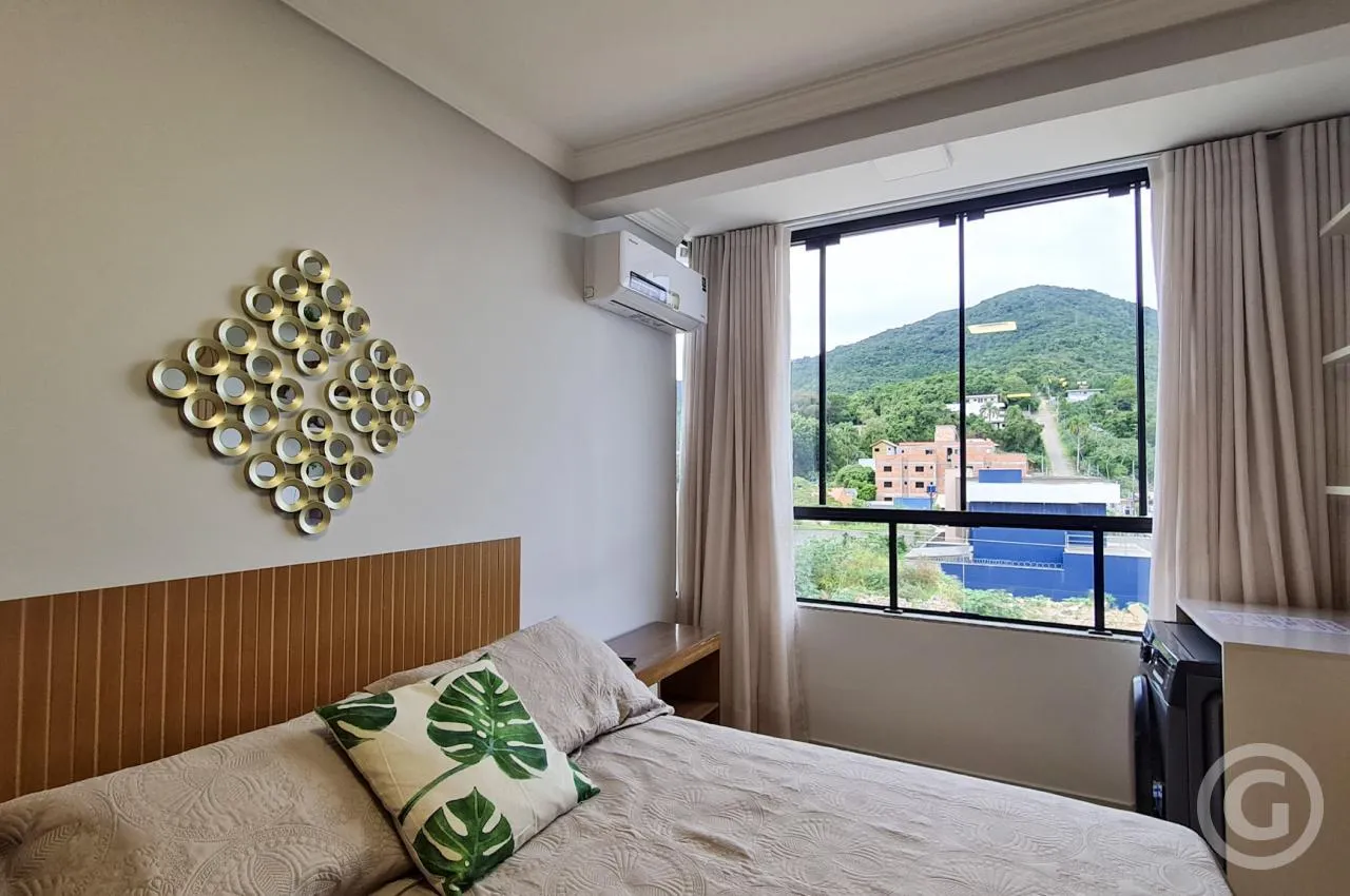 Furnished 1-bedroom apartment with open-plan kitchen — photo 10