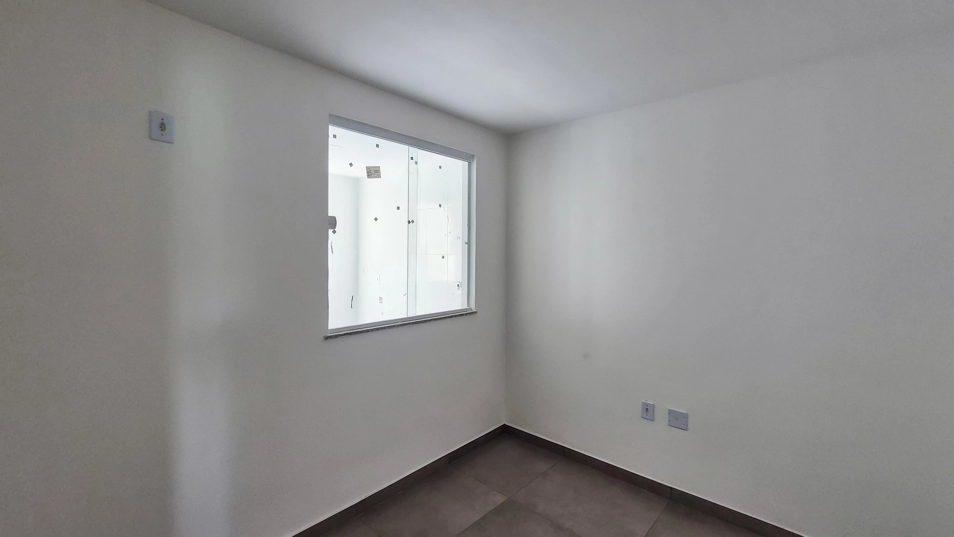 Apartment with 2 bedrooms and a balcony with grill — photo 22
