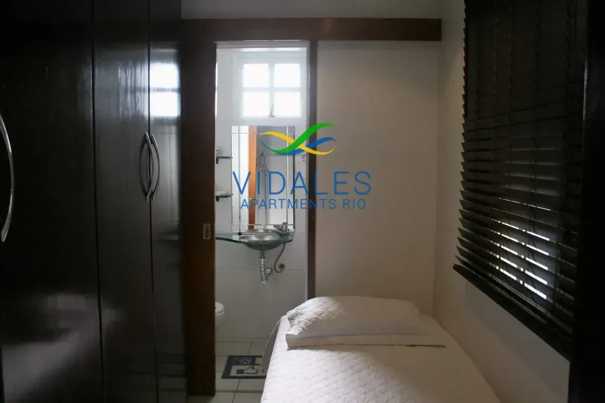 Apartment with 3 bedrooms and 4 bathrooms and 2 spots — photo 36
