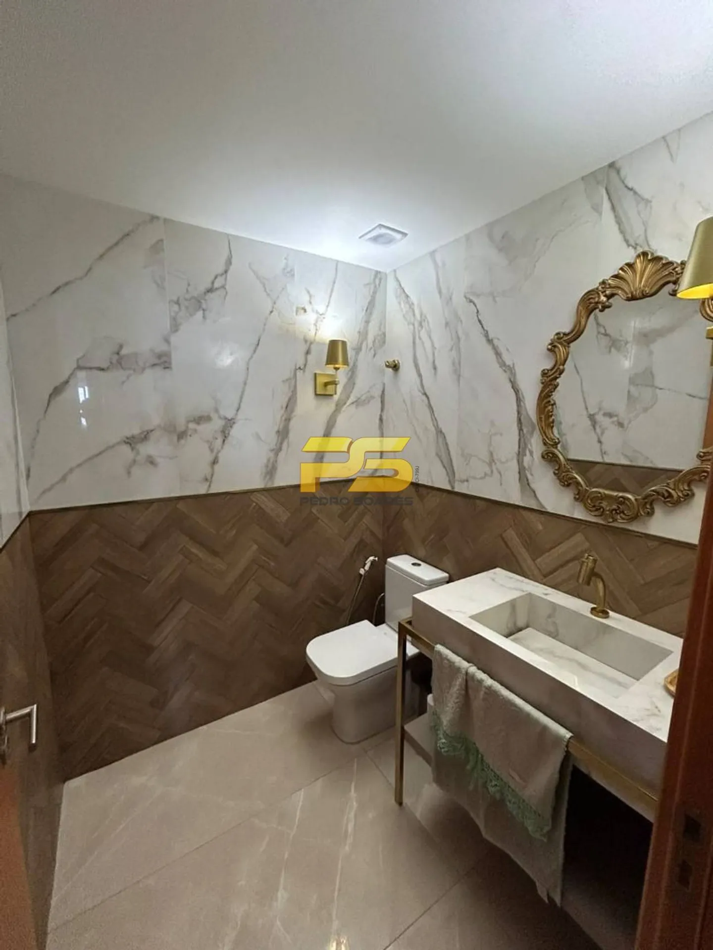 3-bedroom apartment with a water view — photo 15