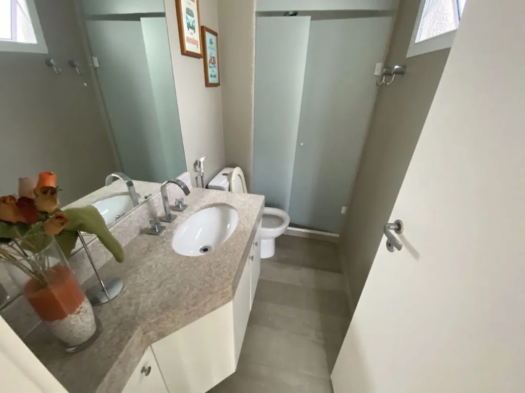 Apartamento mobiliado com 4 dormitórios e varanda — photo 24