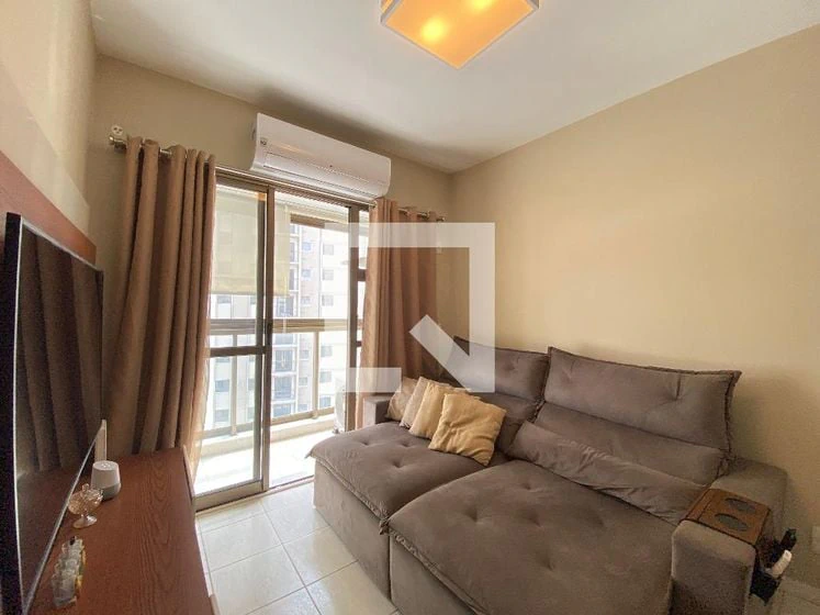 2-bedroom apartment with a walk-in closet in Rio de Janeiro — photo 9