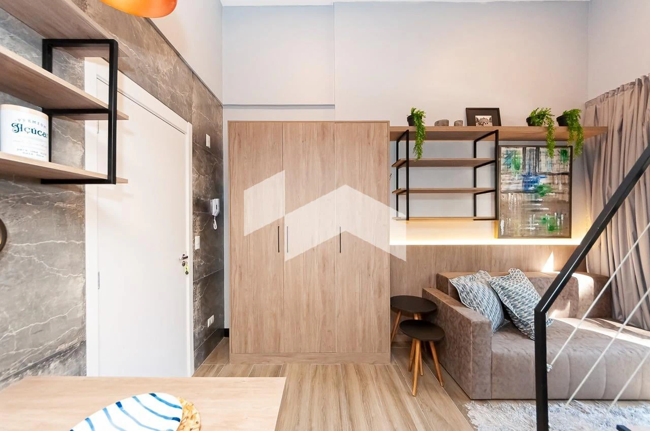 Furnished studio, 21 m², with wood or laminate floors — photo 12