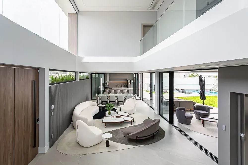 Furnished house with 5 en-suite bedrooms and 650 m²
