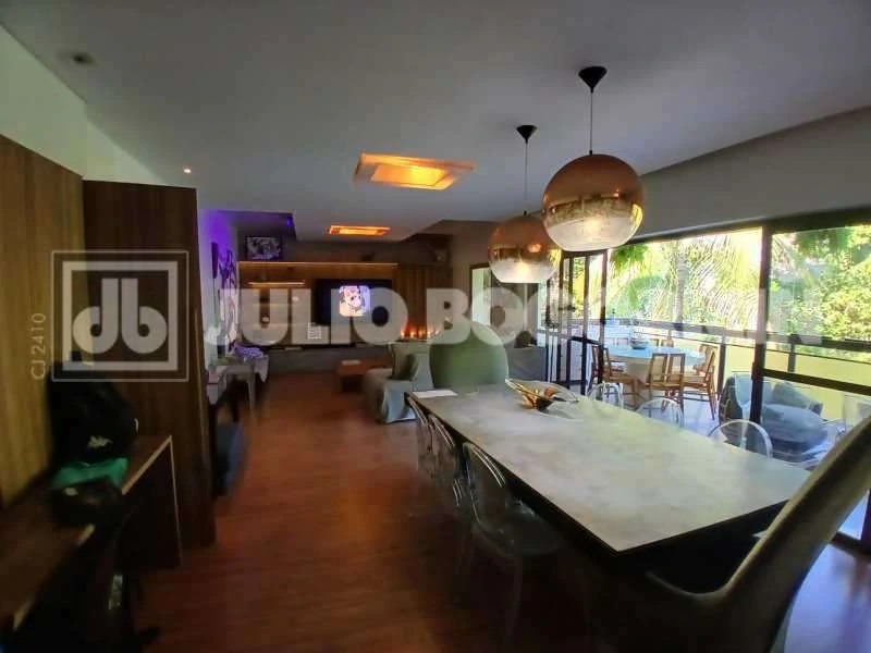 Furnished 191 m² apartment with 4 bedrooms and 2 parking