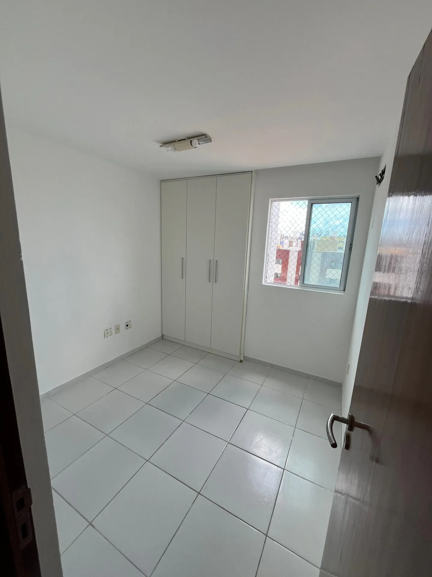 75 m² apartment with 3 bedrooms and 1 en-suite — photo 10