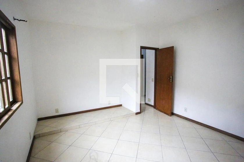 Ванна та 4 спальні: будинок 176 м² — photo 33