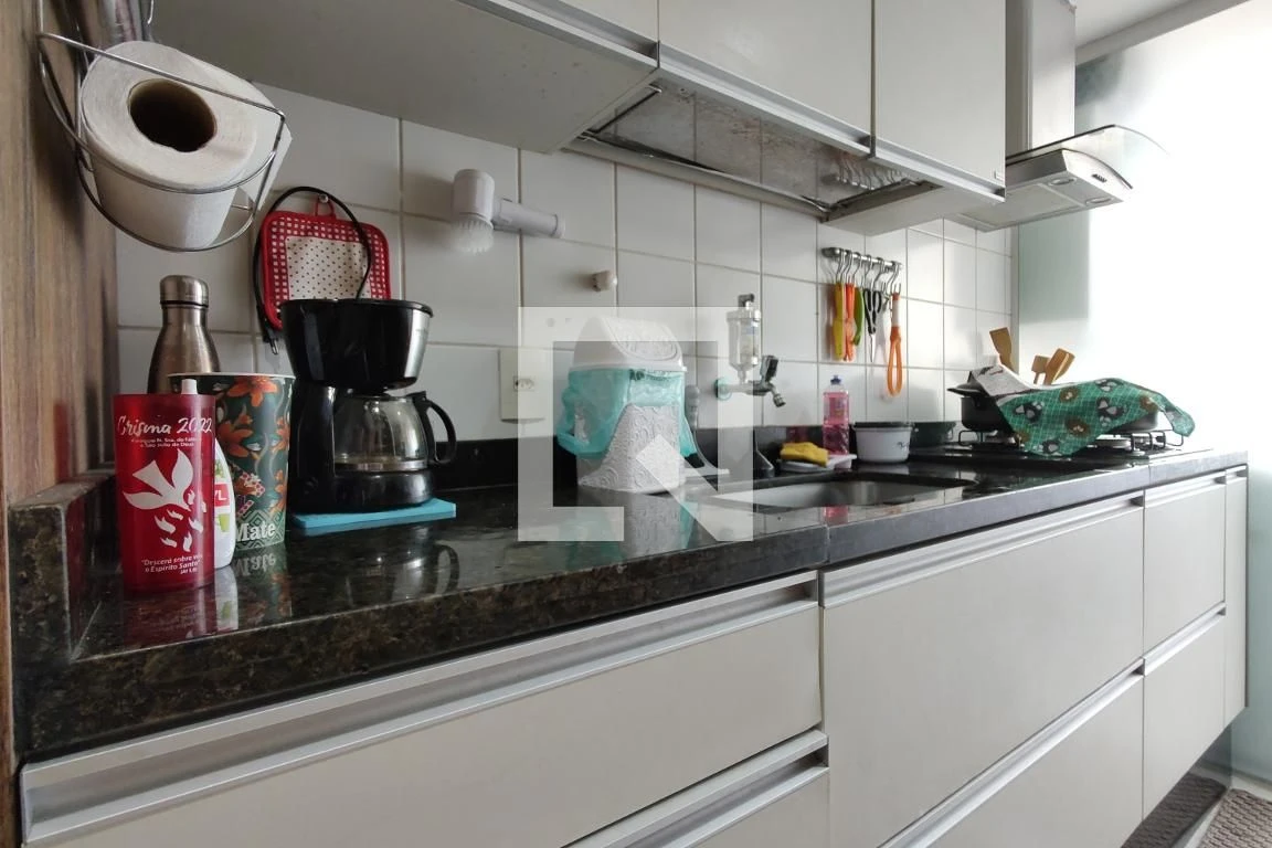 Glass-enclosed balcony in a 3-bedroom apartment, 155 m² — photo 34