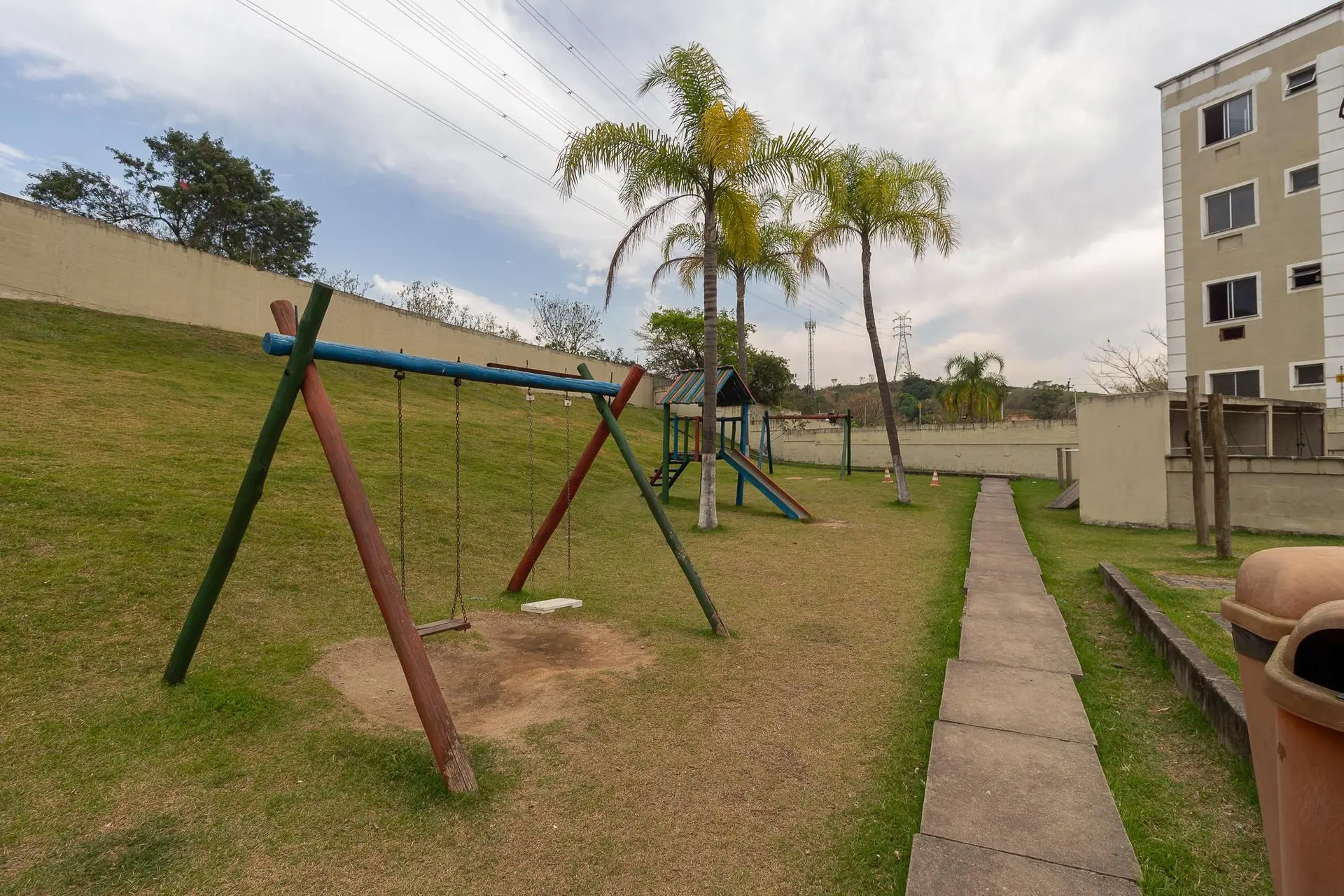 Unfurnished apartment with 2 bedrooms and open-air pool — photo 26