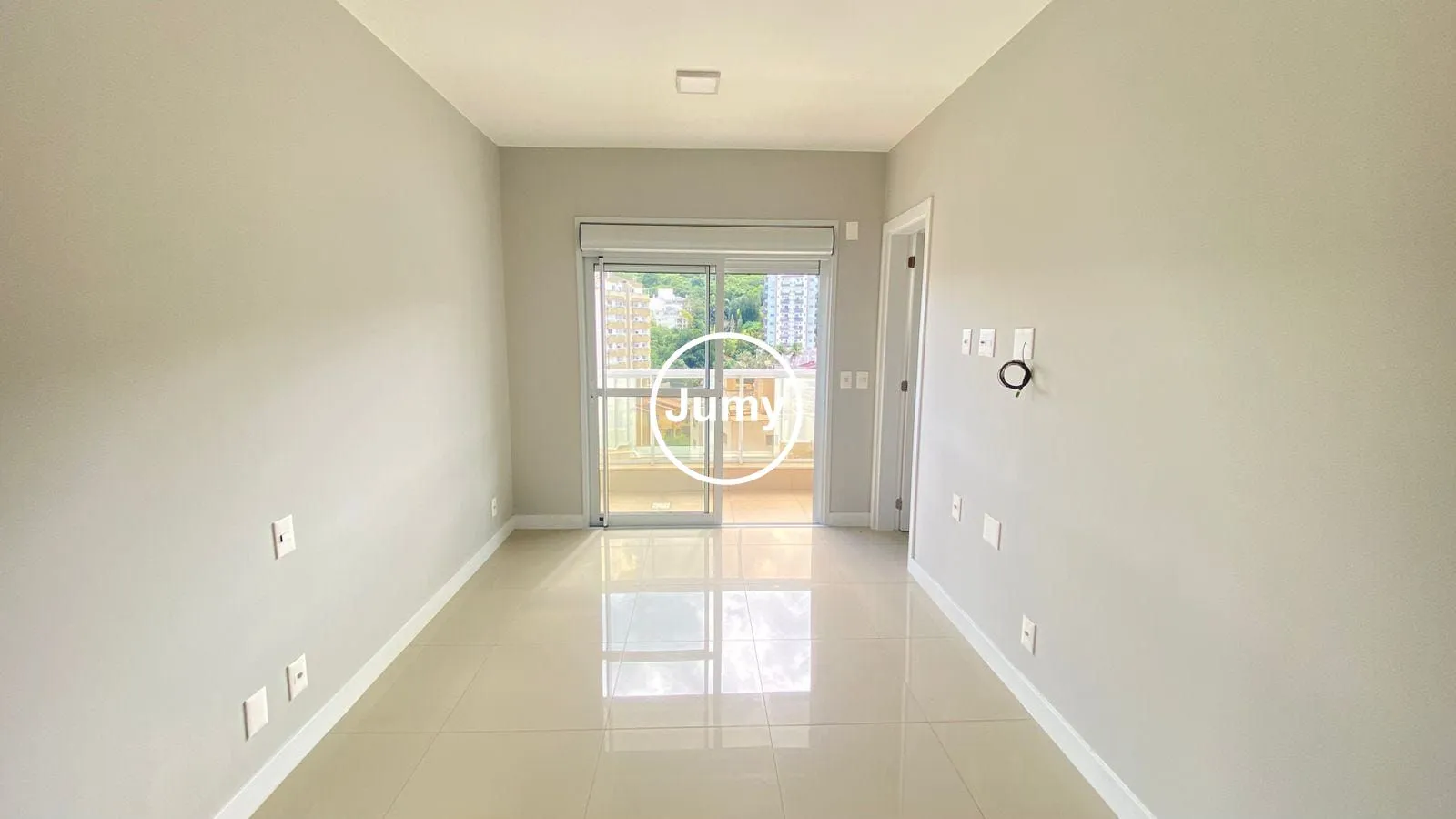 Apartamento de 2 quartos em condomínio com piscina — photo 23