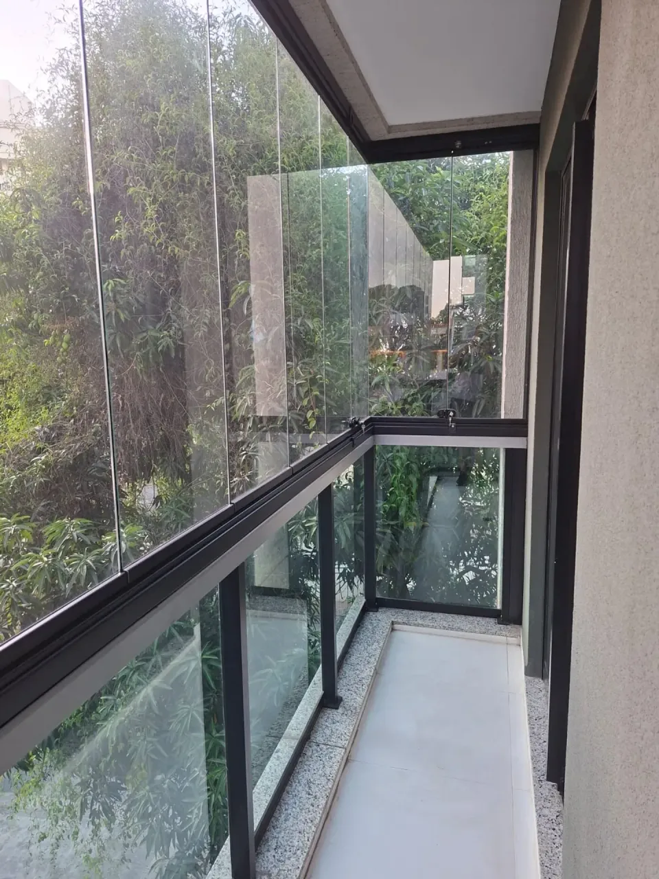 Apartment with 3 bedrooms and 2 bathrooms, includes parking — photo 4