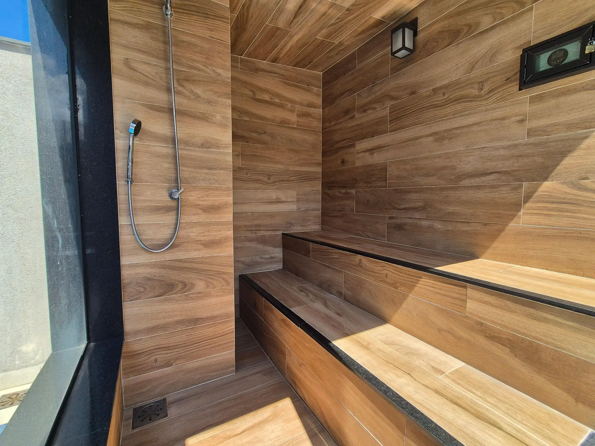 Studio mobiliado com 1 quarto e varanda com fechamento — photo 30