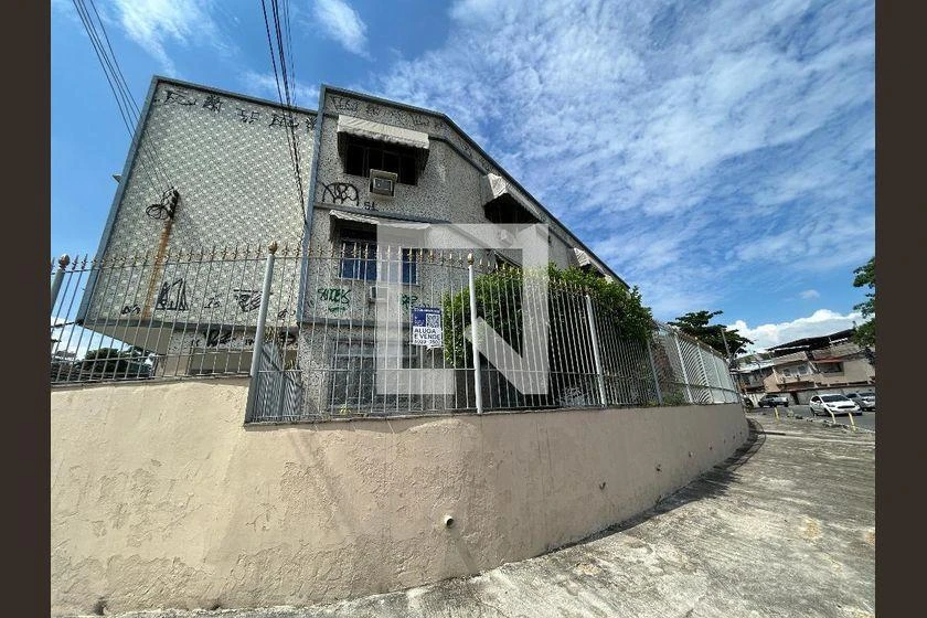 90 m² rental apartment with 3 bedrooms and balcony — photo 20