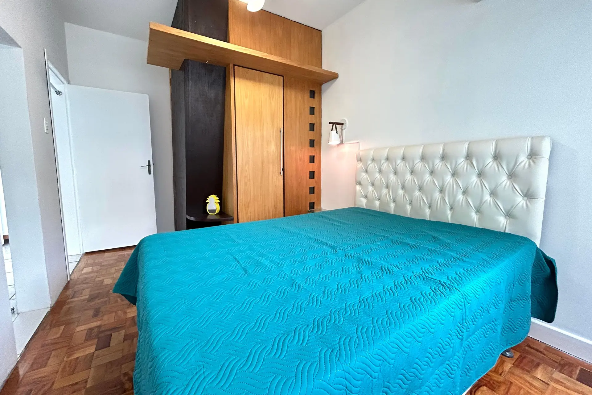Furnished apartment, 86 m², with a walk-in closet — photo 10