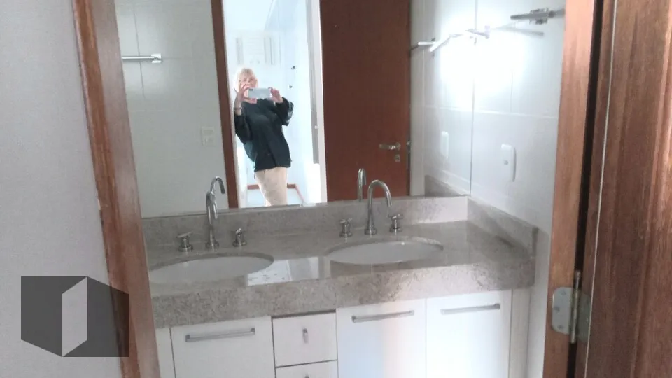 Apartamento com 3 dormitórios e varanda envidraçada — photo 6