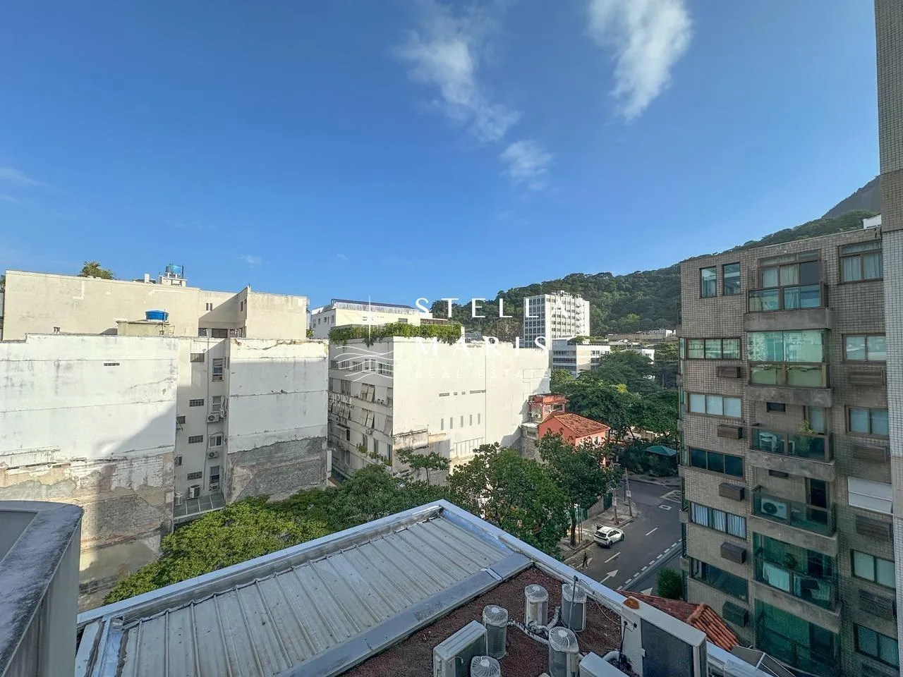 Apartment with 4 bedrooms, 4 bathrooms and a balcony — photo 5