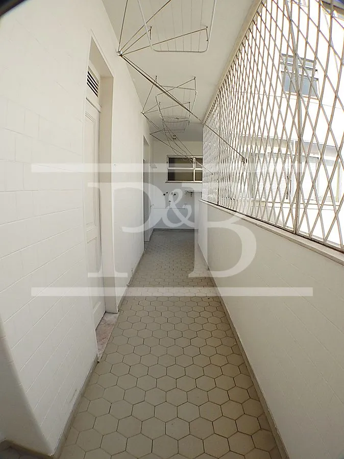 4-bedroom apartment with 3 bathrooms, 420 m² — photo 34