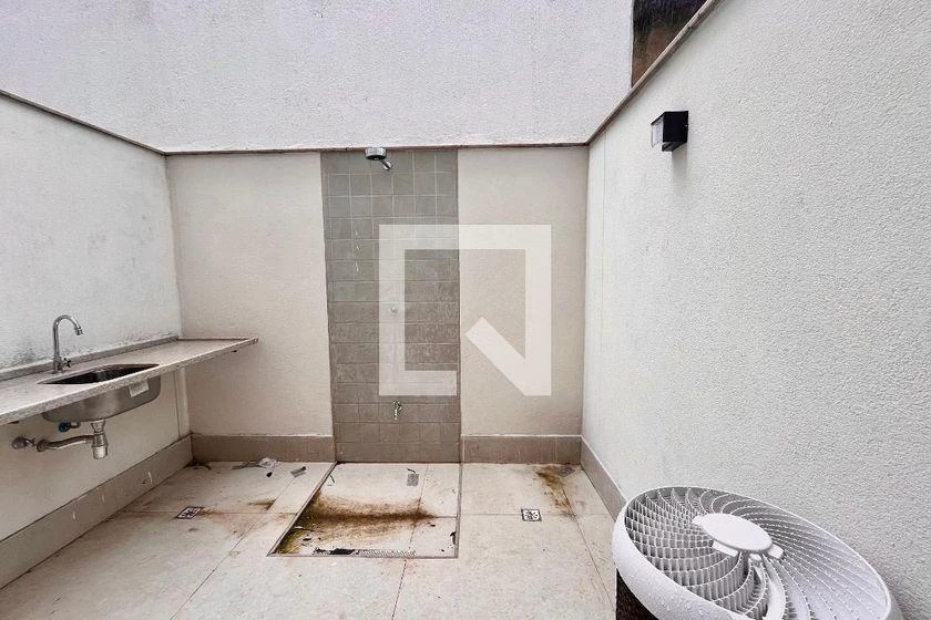 1-bedroom unfurnished apartment with enclosed balcony — photo 27
