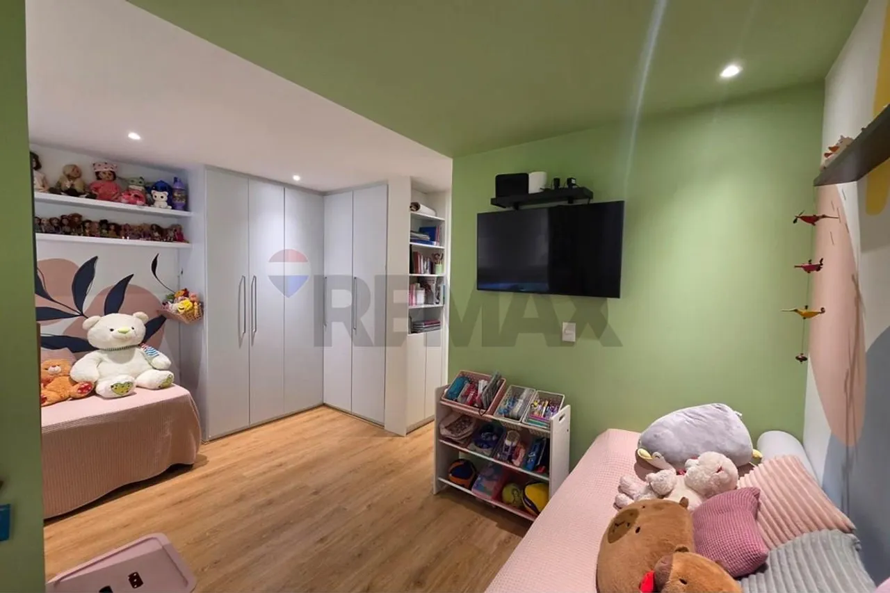 Apartment with an American-style kitchen and 2 parking | 133 m² — photo 18