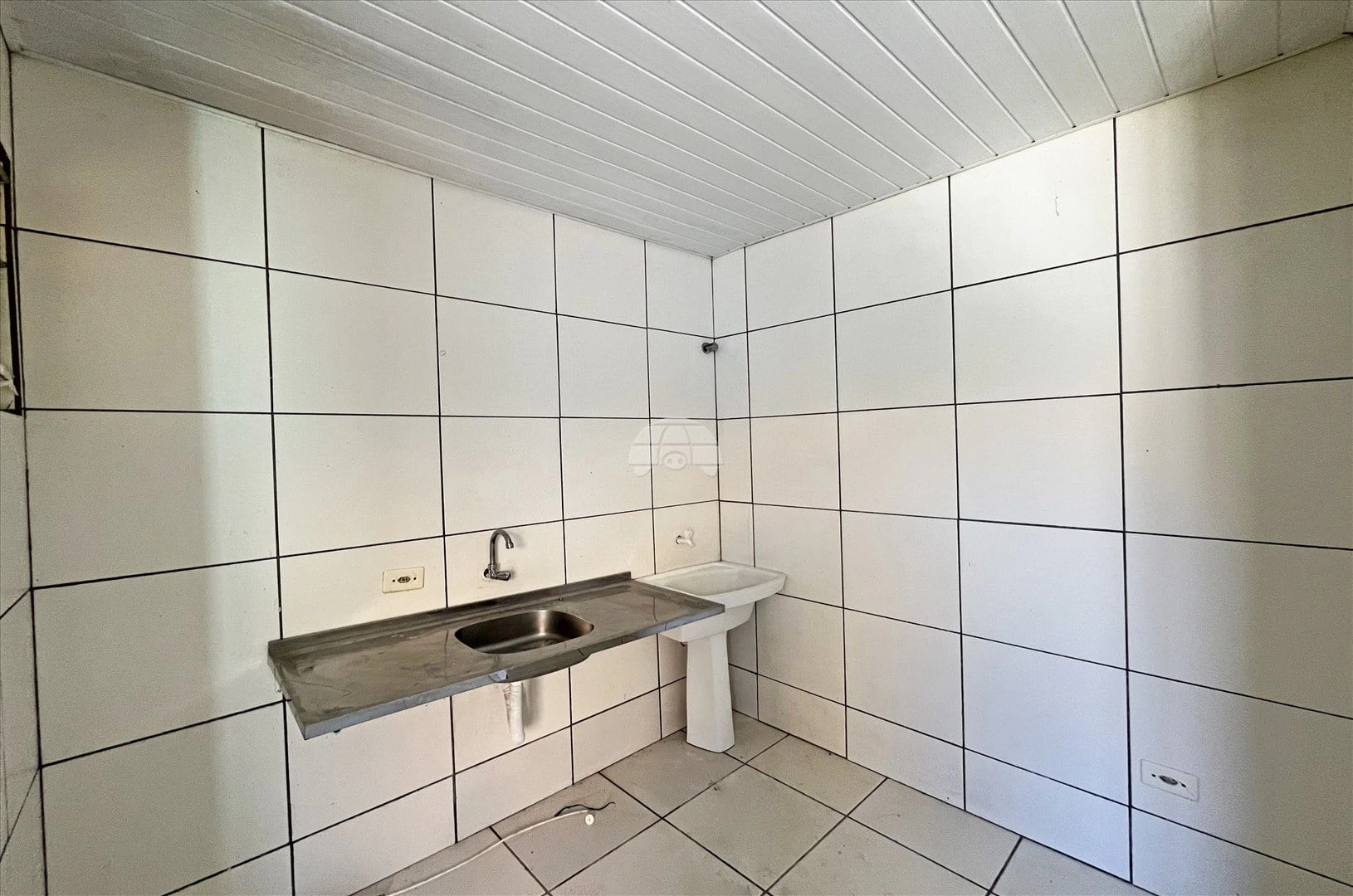 1-bedroom apartment with 38 m² and 1 parking spot on 1st floor