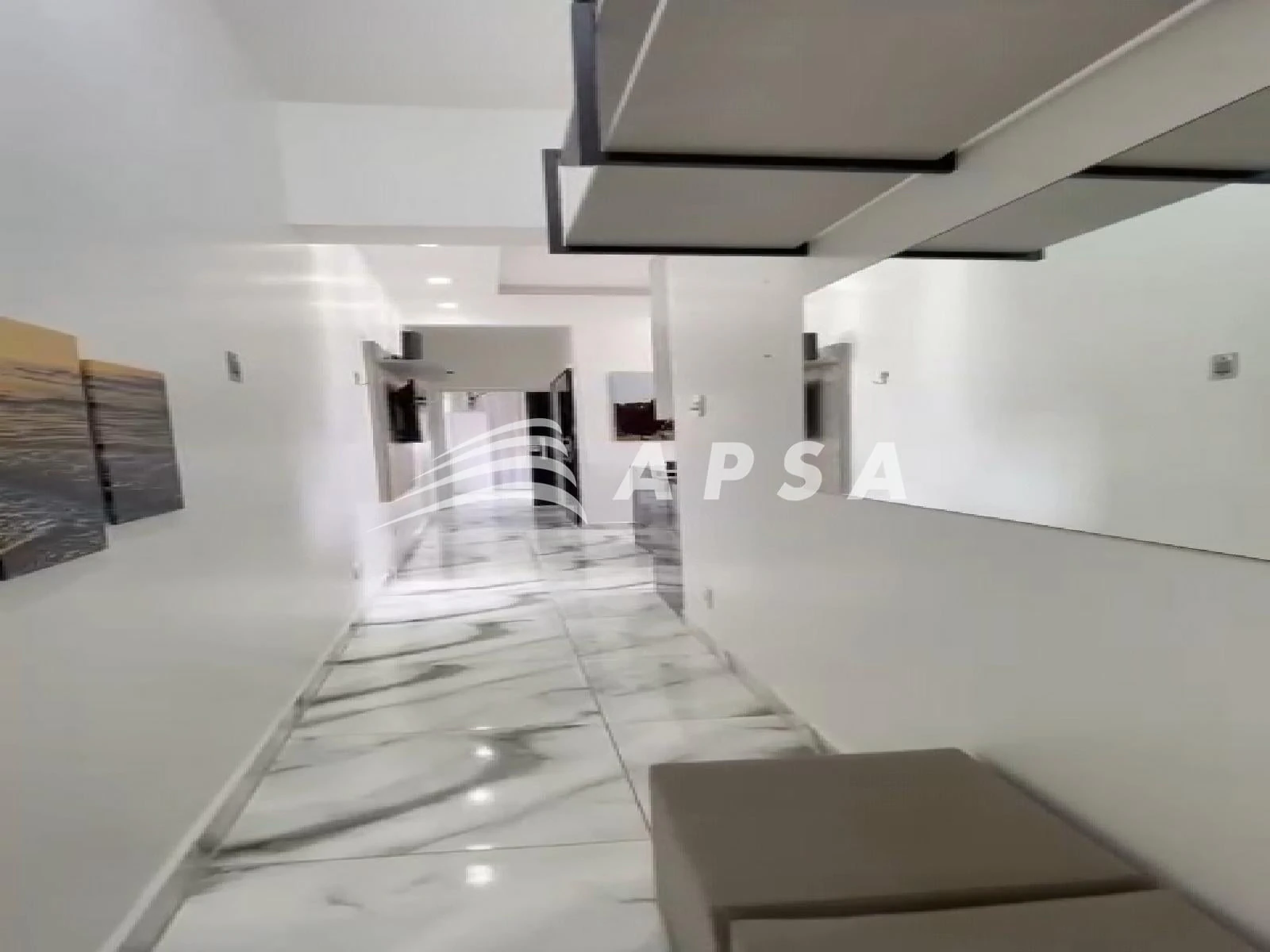 Furnished 1-bedroom apartment with enclosed balcony — photo 10