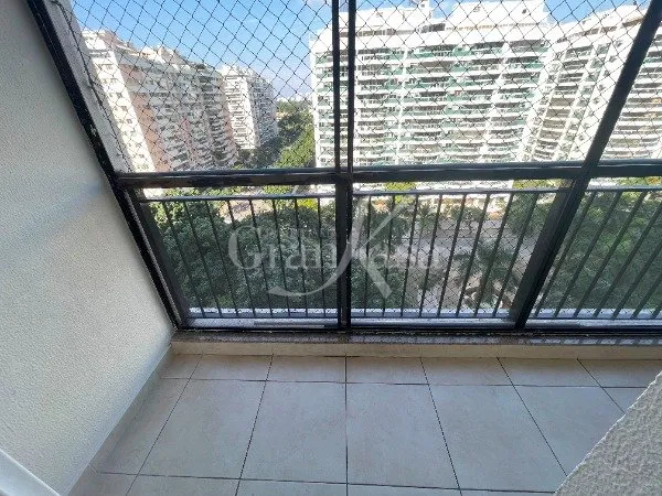 Apartment with 2 bedrooms, 1 bath, and a balcony — photo 12