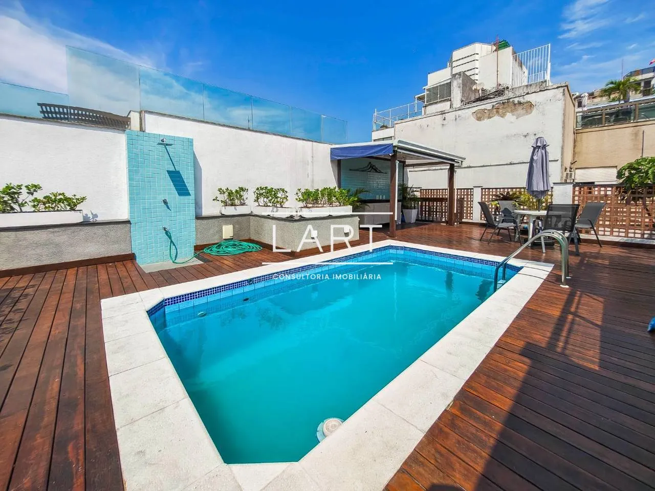 Apartamento de 310 m² com lava-louças e banheira — photo 12