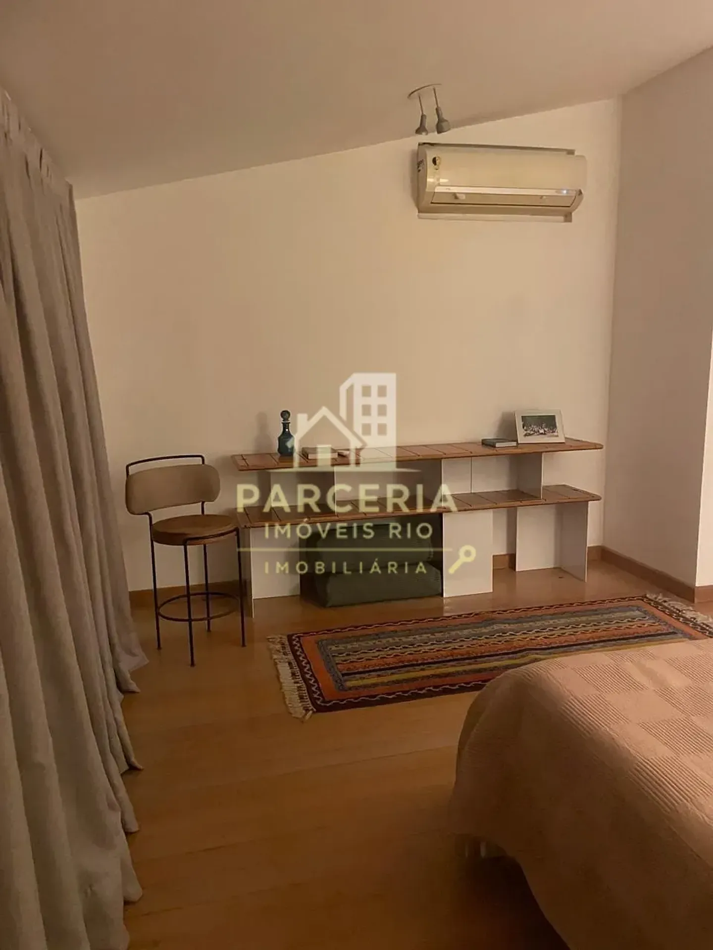 Casa mobiliada com 5 quartos e área de piscina compartilhada — photo 43