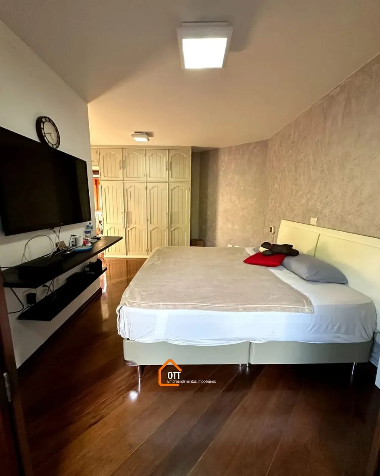 Casa com varanda e churrasqueira 5 quartos e 5 banheiros — photo 40
